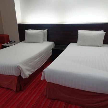 V Verve Service Apartment Hotel Chachoengsao Bagian luar foto