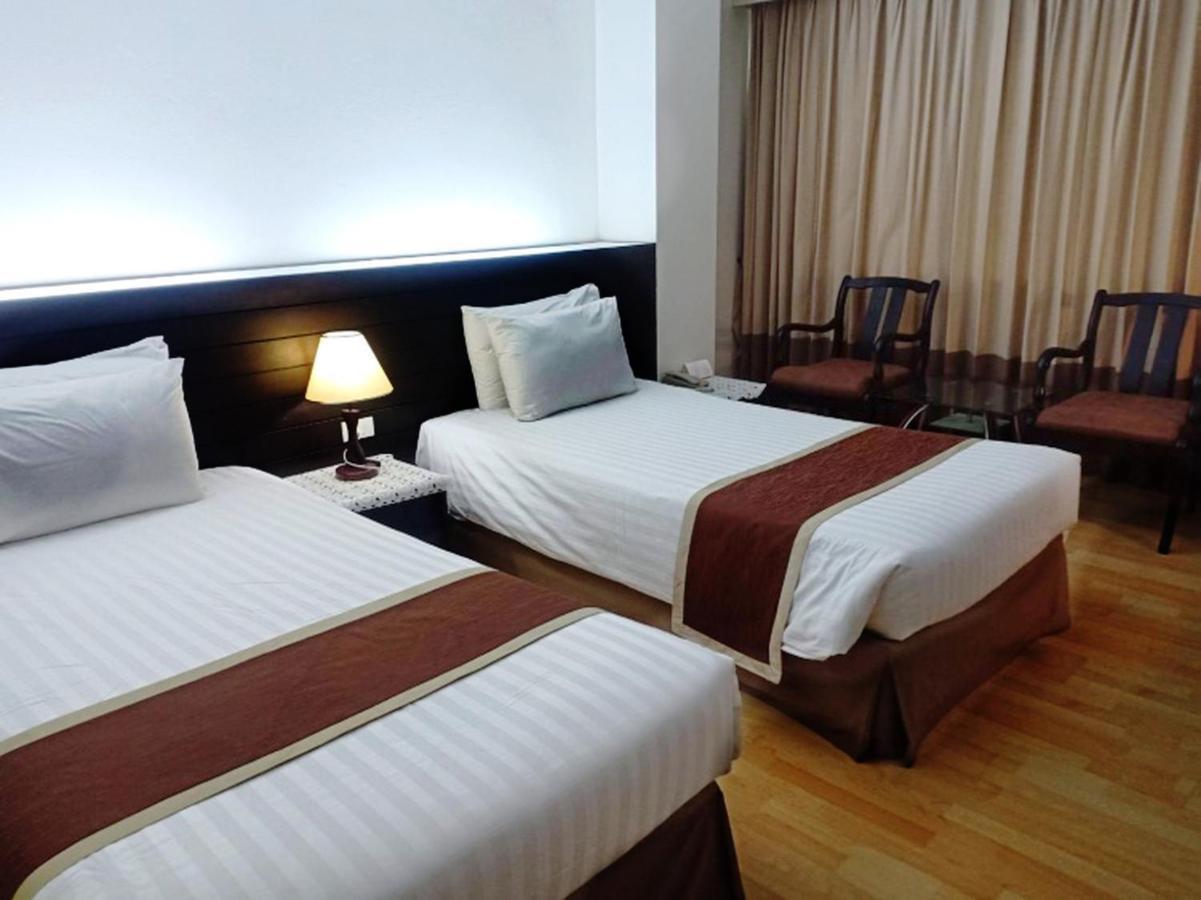 V Verve Service Apartment Hotel Chachoengsao Bagian luar foto