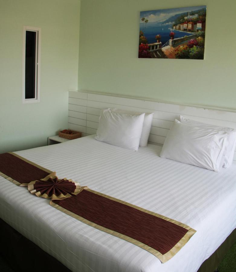 V Verve Service Apartment Hotel Chachoengsao Bagian luar foto