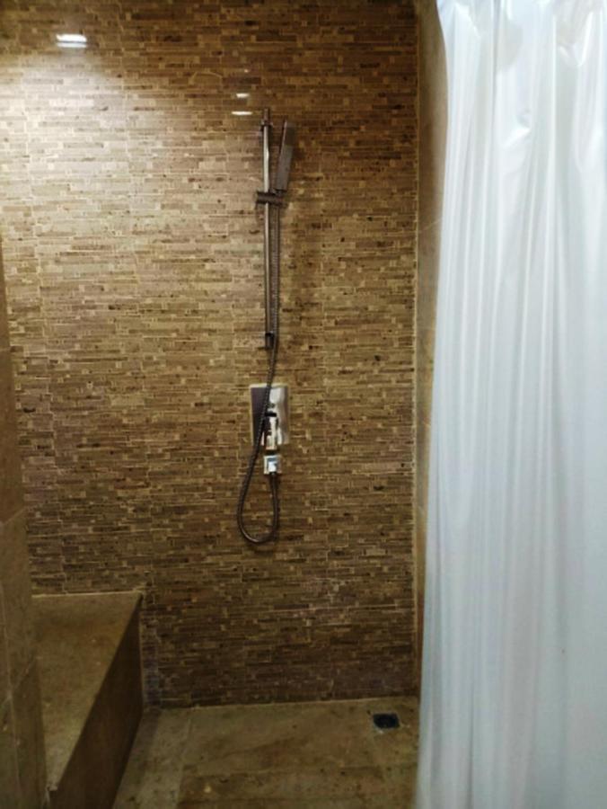 V Verve Service Apartment Hotel Chachoengsao Bagian luar foto
