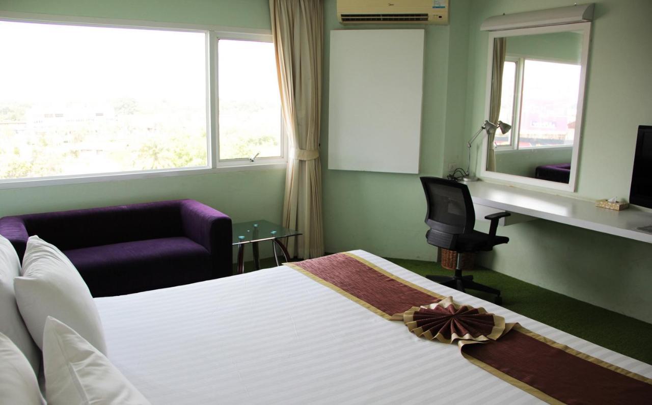 V Verve Service Apartment Hotel Chachoengsao Bagian luar foto