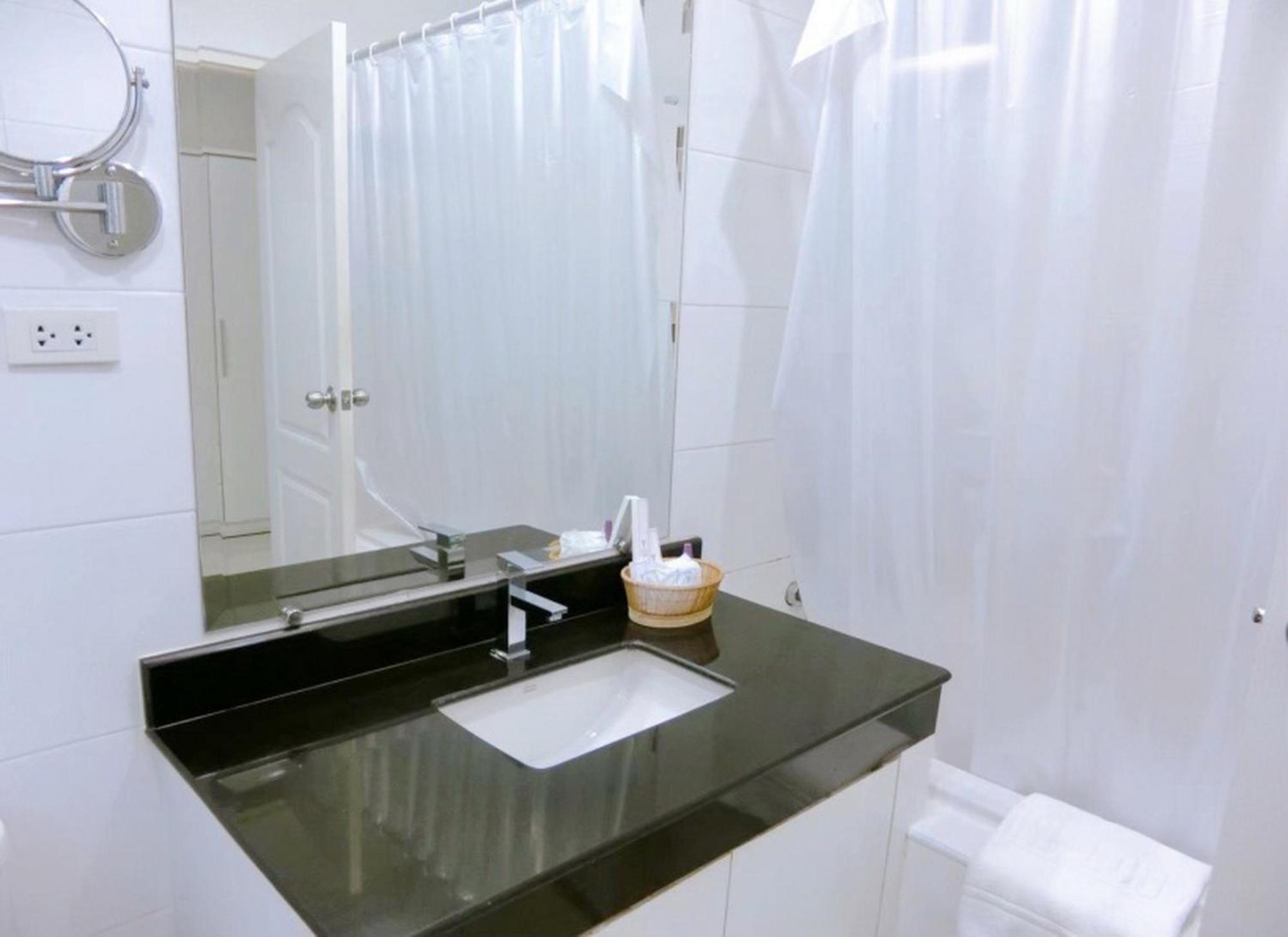 V Verve Service Apartment Hotel Chachoengsao Ruang foto
